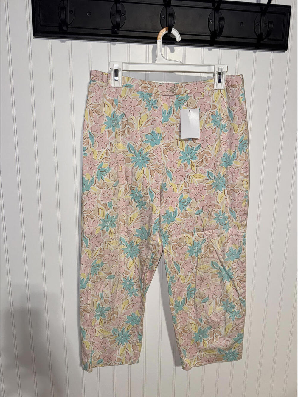 Koret Francisca Women's 14 Floral Cropped Capri Pants